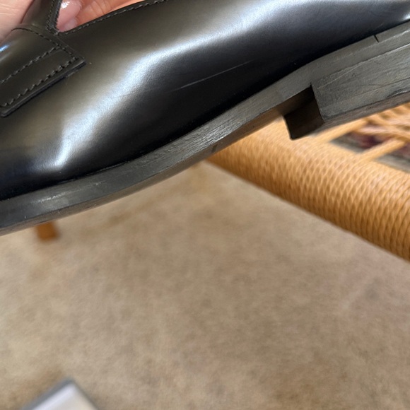 Everlane Black Leather Slip-On Loafers - Picture 9 of 10